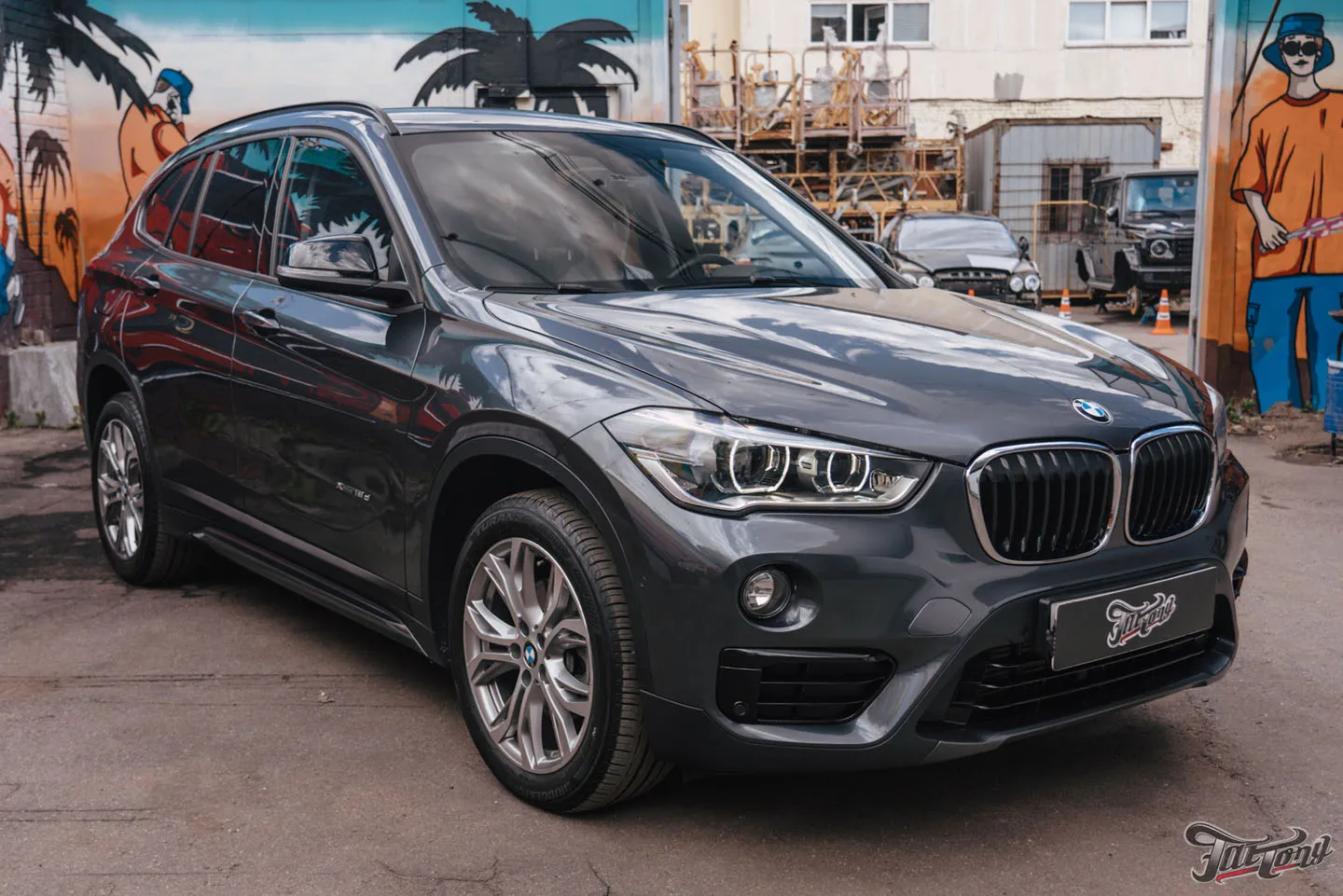 Химчистка салона и мойка подкапотного пространства BMW X1